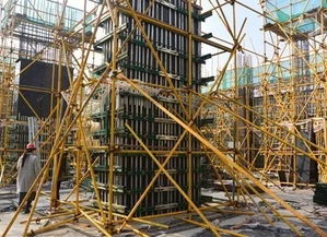 河南巩义碧桂园第九次生产例会现场推介 易德筑新型模板加固体系